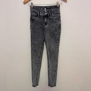 SOLD Refuge Jeans - black denim wash ankle jeans. Ultra high rise push up. 0-1